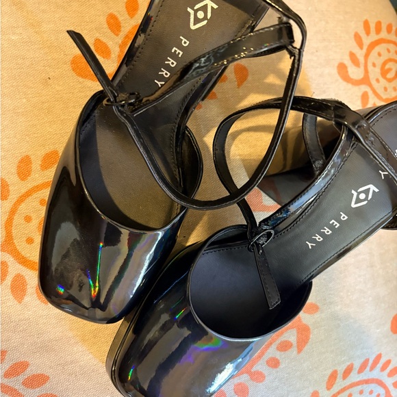 Katy Perry Collections Holographic Glossy Black Platform Sandals - Picture 7 of 8